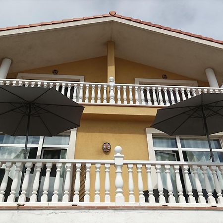 Vila La Carinosa Naveces Exteriér fotografie