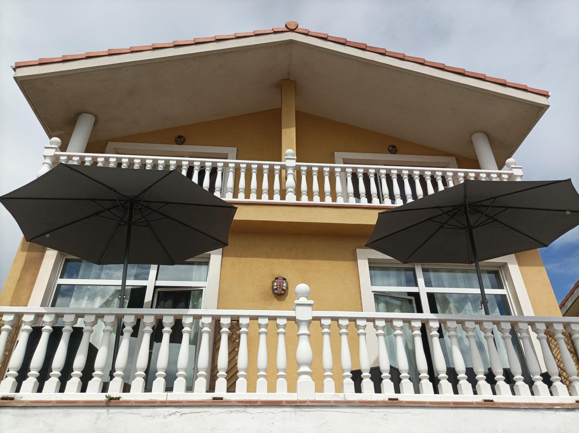 Vila La Carinosa Naveces Exteriér fotografie
