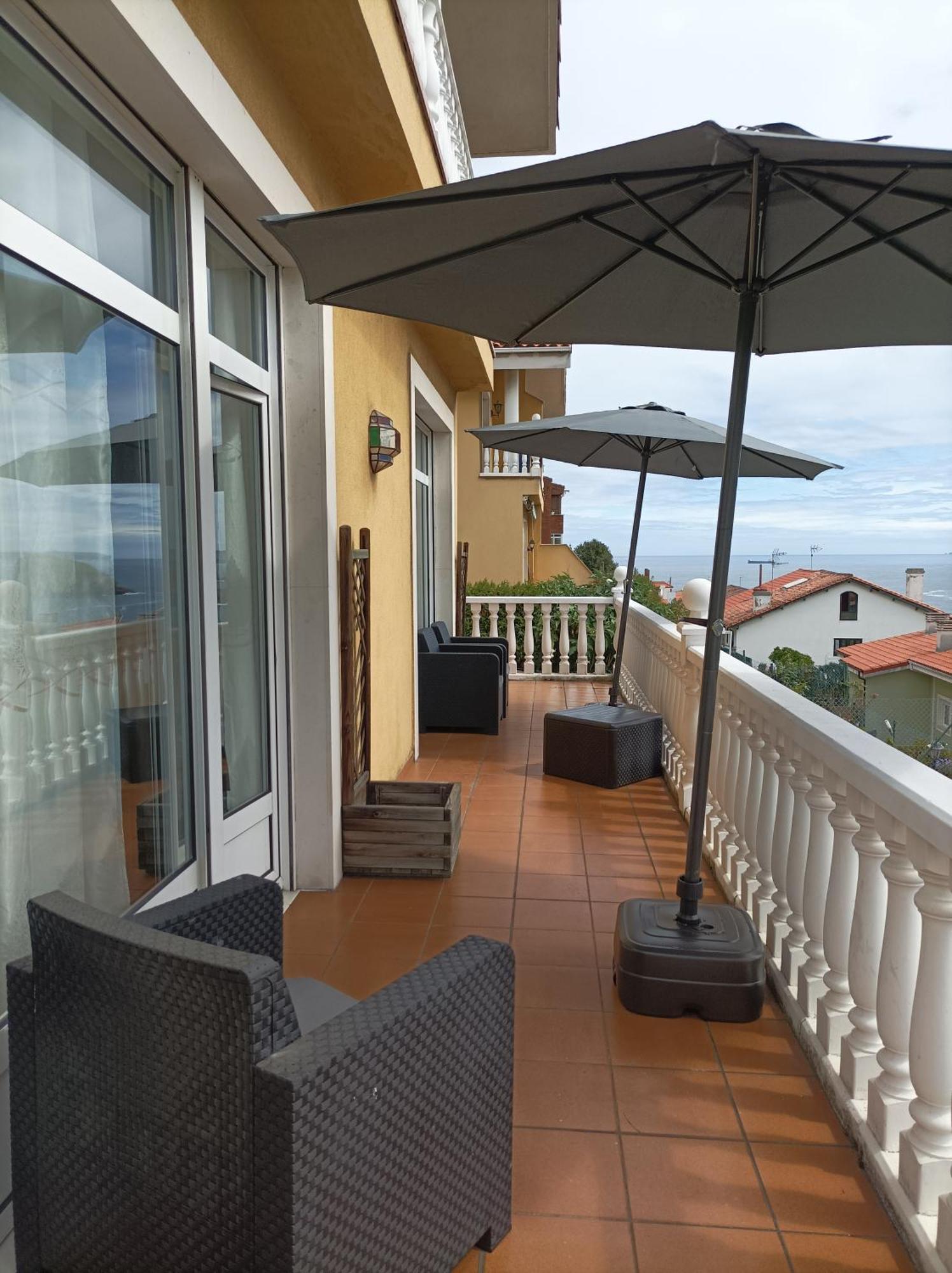 Vila La Carinosa Naveces Exteriér fotografie