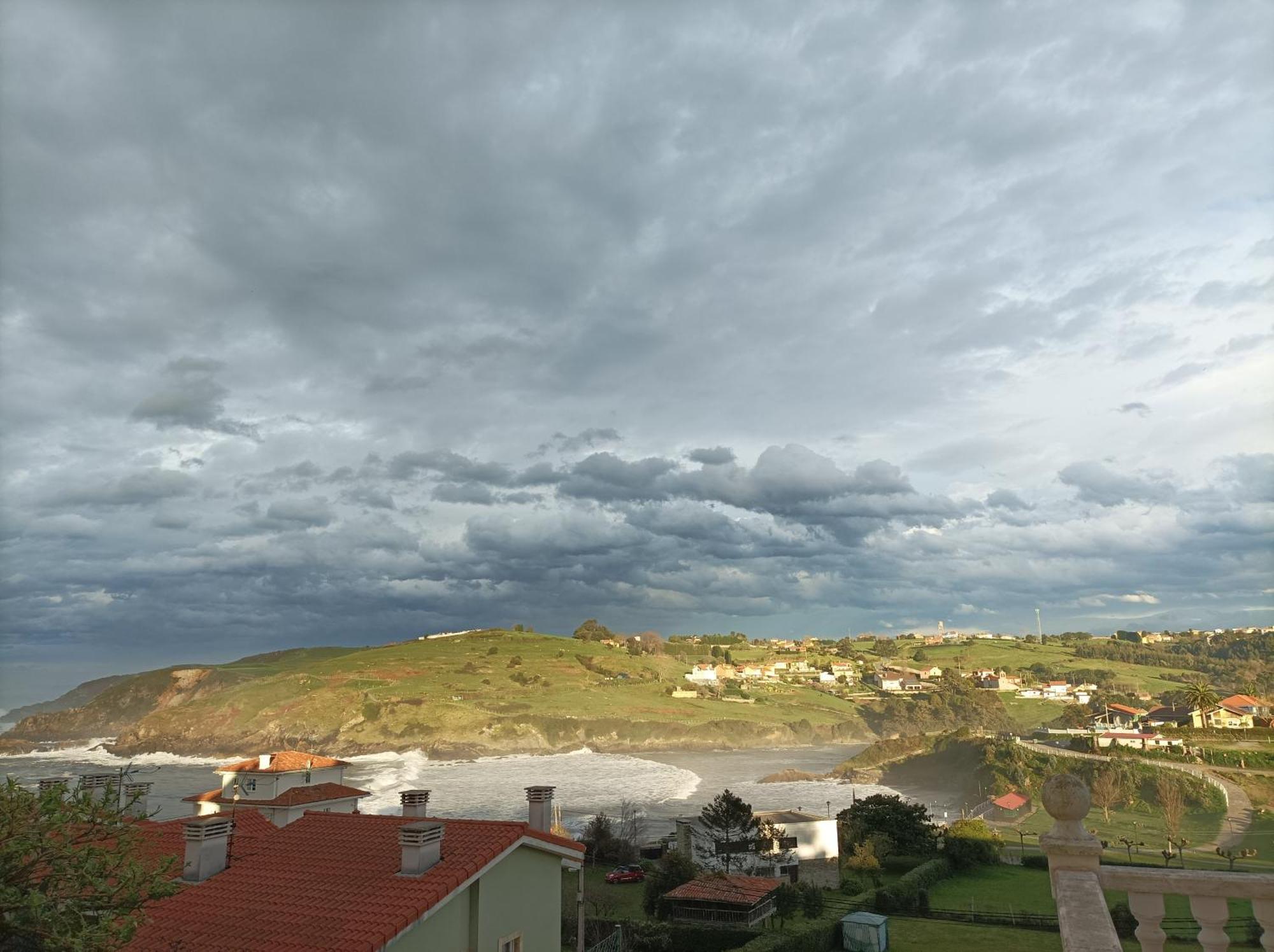 Vila La Carinosa Naveces Exteriér fotografie